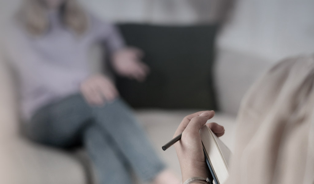 Première séance de sophrologie découverte pas chère avec une sophrologue à Saint-Malo, Courtoisville et Saint-Coulomb, sophrologie de lécoute, sophrologie handicap invisible et maladie chronique, sophrologie créative, travail psychocorporel, sophrologie caycédienne